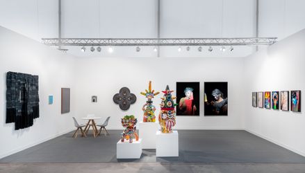 Exhibition view: Booth C11, Jhaveri Contemporary, Frieze London (12–16 October 2022). Courtesy Jhaveri Contemporary.
