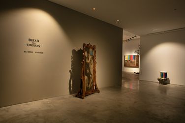 Exhibition view: Alfredo Esquillo, Bread and Circuses, Silverlens, Manila (19 May–18 June 2022). Courtesy Silverlens.