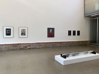 Exhibition view: Group Exhibition, reloaded, Galerie EIGEN + ART, Leipzig (28 May–15 July 2020). Courtesy Galerie EIGEN + ART. 