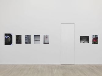 Exhibition view: Peter Piller, different degrees of completeness, Galerie Barbara Wien, Berlin, (11 September–6 November 2021). Courtesy Barbara Wien.