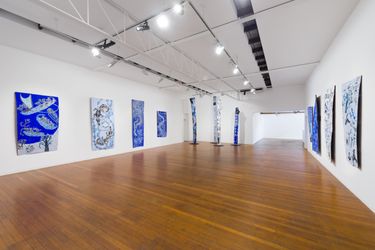 Exhibition view: Dhambit Mununggurr, I can fly, Roslyn Oxley9 Gallery, Sydney (12 October-6 November 2021). Courtesy Roslyn Oxley9 Gallery