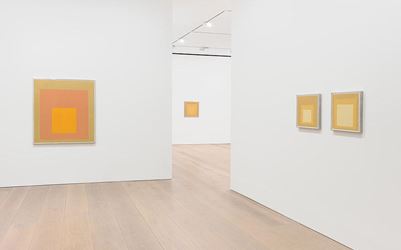 Exhibition view: Josef Albers, Sunny Side Up, David Zwirner, London (13 January–10 March 2017). © 2016 The Josef and Anni Albers Foundation/Artists Rights Society (ARS), New York. Courtesy David Zwirner.