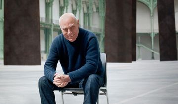 Richard Serra, Sculptor of Steel Behemoths, Dies Aged 85