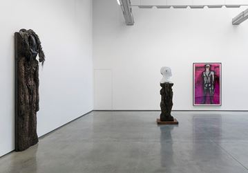 Exhibition view: Huma Bhabha, David Kordansky Gallery, Los Angeles, (25 January–14 March 2020). Courtesy David Kordansky Gallery. Photo: Jeff McLane.