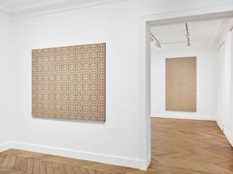 Exhibition view: Sara Flores, White Cube, Paris (13 December 2023–13 January 2024). Courtesy White Cube.