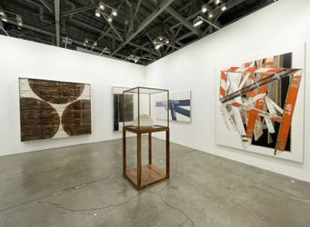 Exhibition view: Tang Contemporary Art, Art Busan 2022 (13–15 May 2022). Courtesy Tang Contemporary Art.