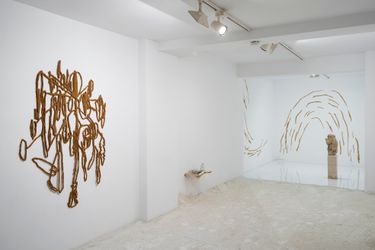 Exhibition view: Luis Úrculo, Entre perros y Lobos, Sabrina Amrani, Madrid (25 January–25 March 2023). Courtesy Sabrina Amrani.