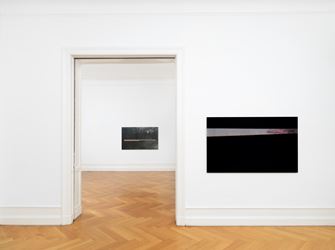 Exhibition view: R.H. Quaytman, An Evening, Chapter 32, Galerie Buchholz, Berlin (27 April–2 June 2018). Courtesy Galerie Buchholz.