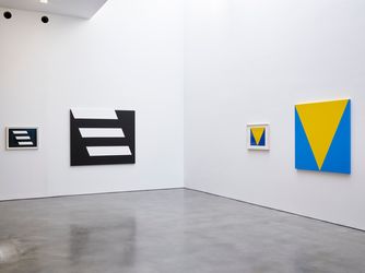 Exhibition view: Carmen Herrera, Painting in Process, Lisson Gallery, West 24th Street, New York (10 September–17 October 2020). © Carmen Herrera. Courtesy Lisson Gallery.