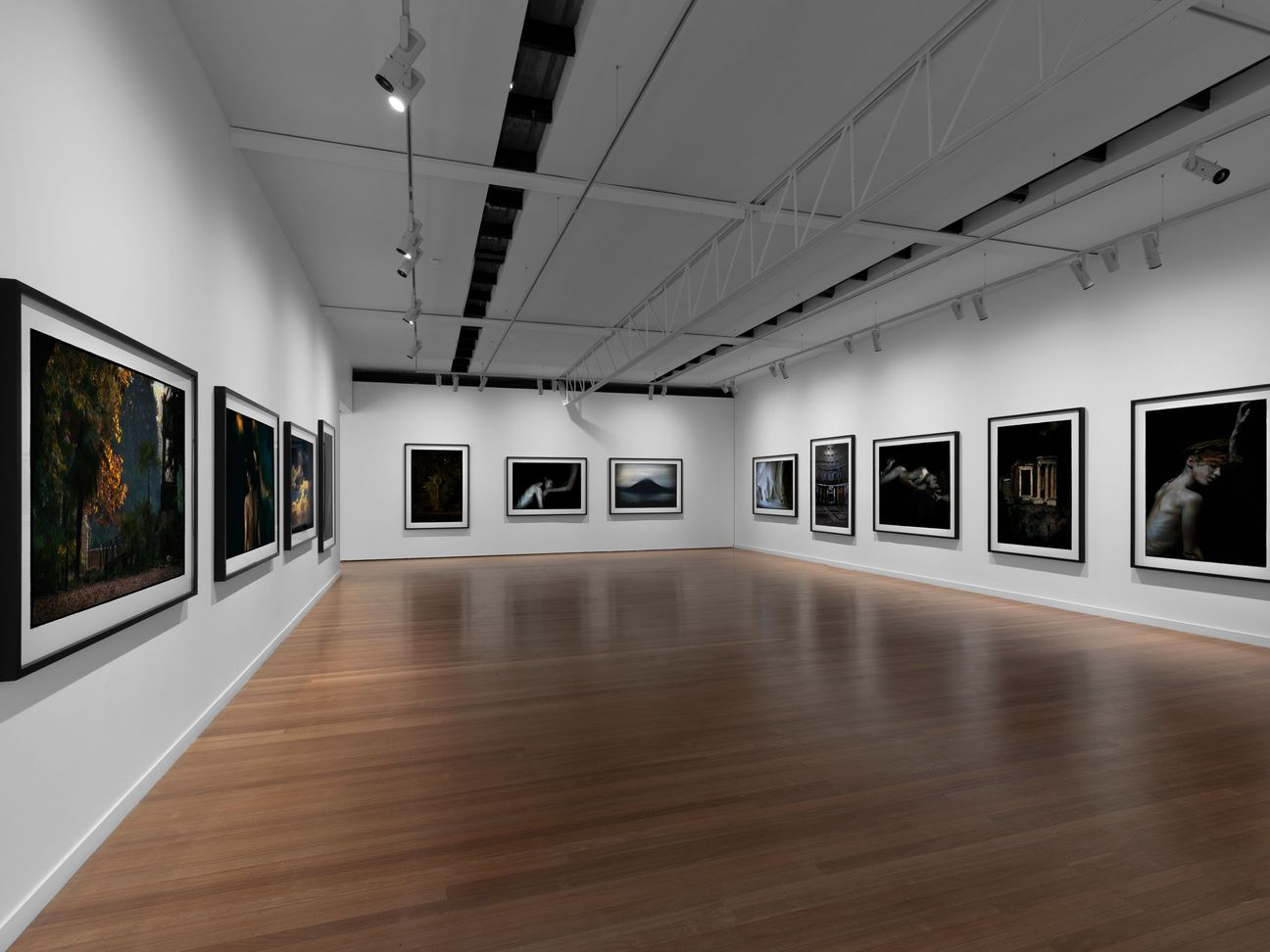 アート・デザイン・音楽 Bill Henson : Univ. Salamanca Exhibition アート・デザイン・音楽 Bill Henson : Univ. Salamanca