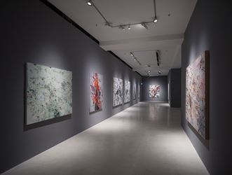 Exhibition view: Huang Yuanqing, Motives of Lines, Pearl Lam Galleries, Pedder Street, Hong Kong (27 March-11 May 2018). Courtesy Pearl Lam Galleries.