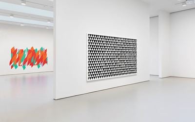 Exhibition view: Bridget Riley, David Zwirner, New York (4 November–19 December 2015). Courtesy David Zwirner. 