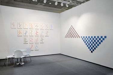 Exhibition view: Jhaveri Contemporary, Frieze Seoul, Seoul (2–5 September 2022). Courtesy Jhaveri Contemporary.