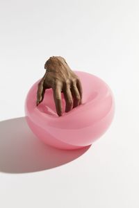 Feel Me (Flesh) by Kelly Akashi contemporary artwork sculpture