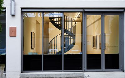 Exhibition view: Yan Xing, Nuit et Brouillard, Galerie Urs Meile, Lucerne (12 February–30 April 2016). Courtesy Galerie Urs Meile.