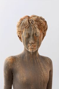 Mia by He Xiangyu contemporary artwork sculpture