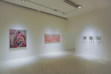 Exhibition view: Reclusive Means, Pearl Lam Galleries, Hong Kong (15 December 2022–3 February 2023). Courtesy Pearl Lam Galleries. 