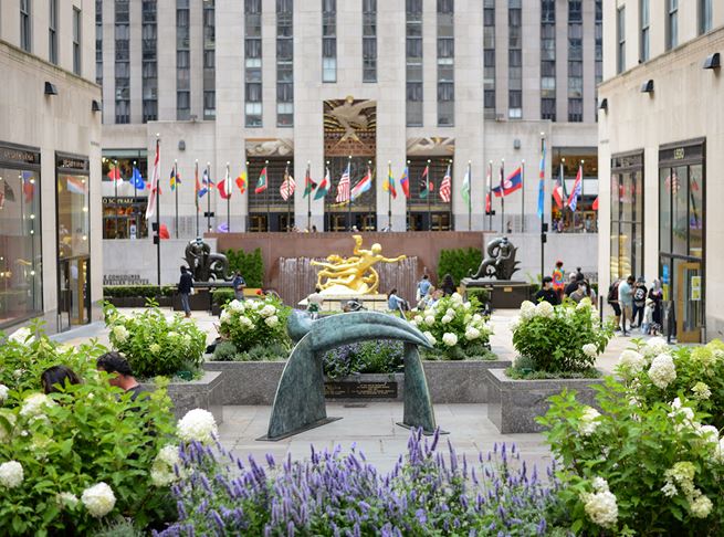 Frieze Sculpture at Rockefeller Center 2020