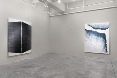 Exhibition view of Kwon Young-Woo: Gestures in Hanji, Tina Kim Gallery, New York (March 24–April 30, 2022). Courtesy of the artist's estate and Tina Kim Gallery. Photo © Hyunjung Rhee