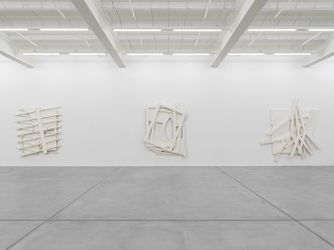 Exhibition view: Wyatt Kahn, Galerie Eva Presenhuber, Maag Areal, Zurich (15 January–13 March 2021). © Wyatt Kahn. Courtesy the artist and Galerie Eva Presenhuber, Zurich / New York.