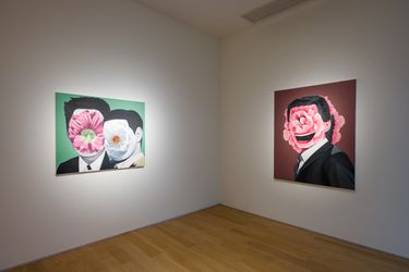 Exhibition view: Yue Minjun, Smile at the Flower Sermon, Courtesy Tang Contemporary Art, Hong Kong (24 March–30 April 2022). Courtesy Tang Contemporary Art. 