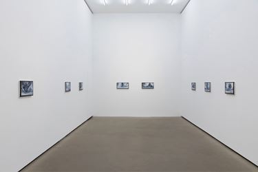 Exhibition view: Titus Schade, TAKE FIVE, Galerie EIGEN + ART Berlin (23 January–27 January 2018). Courtesy Galerie EIGEN + ART. Photo: Eike Walkenhorst. 
