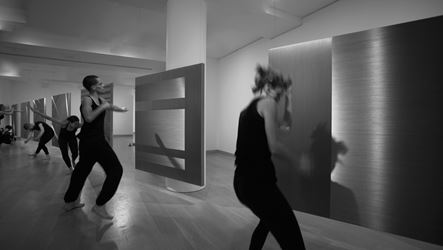 Alice Anderson performing a Transitional Dance, Waddington Custot (2019). Exhibition view: Alice Anderson, Body Disruptions, Waddington Custot, London (12 March–10 May 2019). Courtesy Waddington Custot 