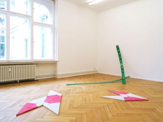 Exhibition view: Mariana Castillo Deball, das Haut-Ich, Barbara Wien, Berlin (28 April–25 August 2018). Courtesy Barbara Wien.