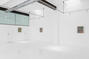 Exhibition view: David Macho, Como pollo sin cabeza, Alzueta Gallery, Madrid (29 June–25 July 2023). Courtesy Alzueta Gallery.