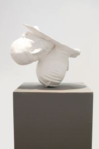 Fragment d'une étreinte - Heads by Fabien Mérelle contemporary artwork sculpture