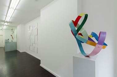 Exhibition view: Henrik Eiben, Mike Meiré and Beat Zoderer, Breaking Geometries, Bartha Contemporary, London (13 July–2 September 2017). Courtesy Bartha Contemporary, London.