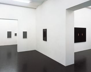 Exhibition view: Florian Punhösl, Galerie Buchholz, Cologne (29 April–39 May 2005). Courtesy Galerie Buchholz.