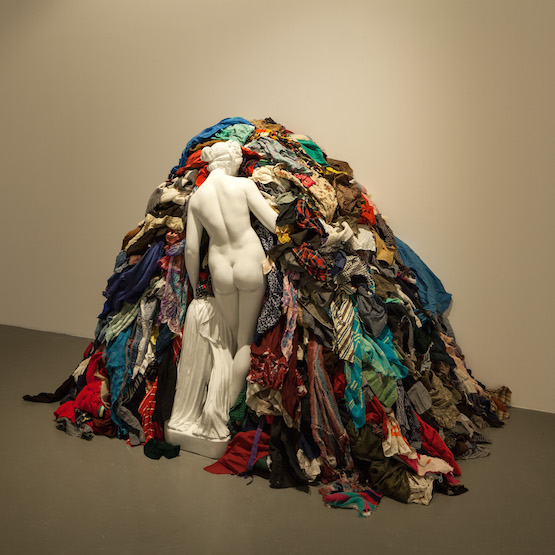 Image: Michelangelo Pistoletto, Venus of The Rags, Venegle degli stracci, 1967-1974. Marble and textiles. Displayed: 2120 x 3400 x 1100 mm. Photo: Sahir Uger Eren.