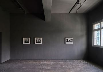 Exhibition view: Bae Bien-U, Memories of Wandering - Small-format works from the 80s, 90s, and early 2000s., Axel Vervoordt Gallery, Hong Kong (20 June–19 September 2020). Courtesy Axel Vervoordt Gallery.