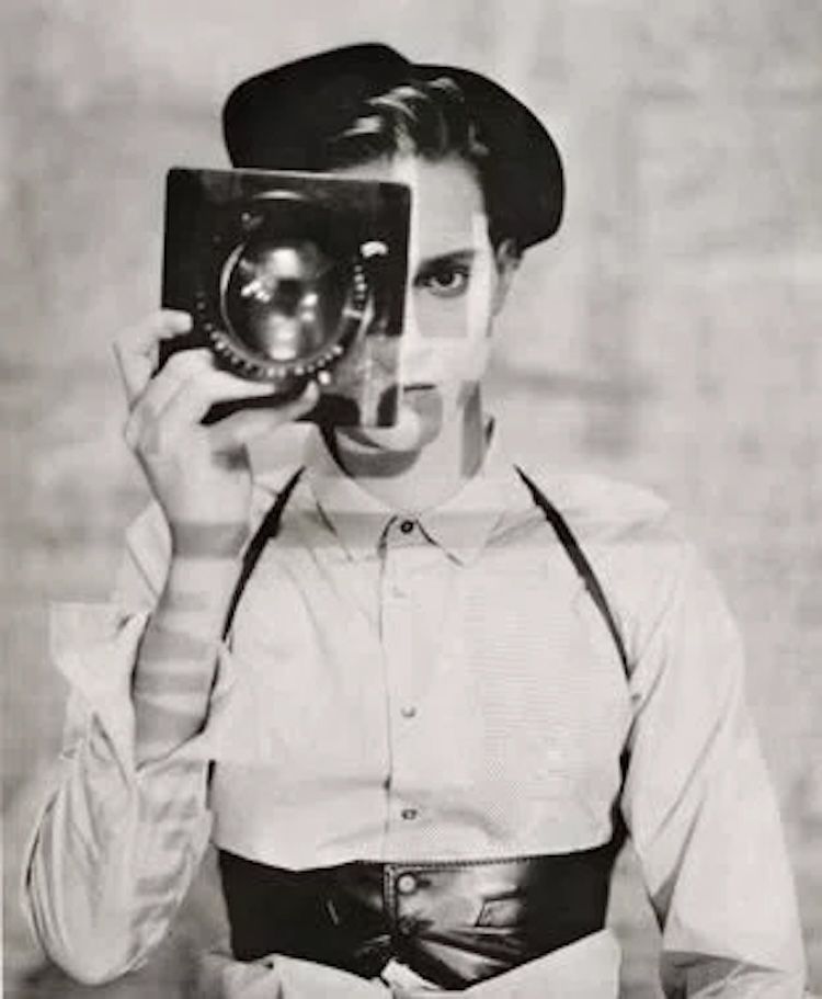 極美品Paolo Roversi Studio 写真集 Amazon.com: Paolo Roversi: Studio: 9783865217585: Roversi