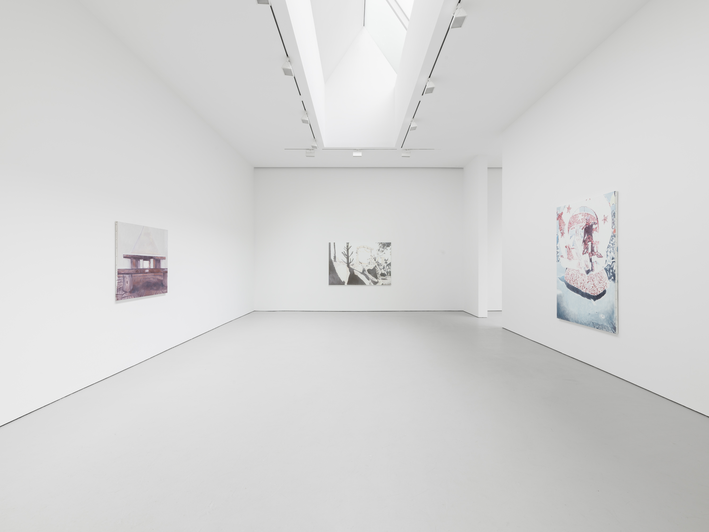 Image: Luc Tuymans, Exhibition view from the 2016 solo exhibition Le Mépris at David Zwirner, New York. Courtesy David Zwirner, New York/London.