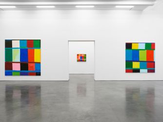 Exhibition view: Stanley Whitney, TwentyTwenty, Lisson Gallery, West 24th Street, New York (2 November–18 December 2021). Courtesy Lisson Gallery.
