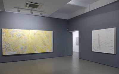 Exhibition view: Group Exhibition, Duo, Sundaram Tagore Gallery, Singapore (17 October 2014–27 November 2014). Courtesy Sundaram Tagore Gallery.