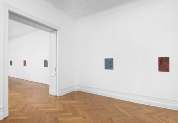 Exhibition view: Tomma Abts, Galerie Buchholz, Berlin (10 November 2017–13 January 2018). Courtesy Galerie Buchholz.