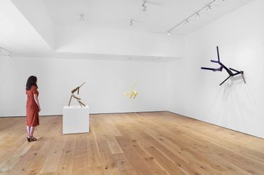 Exhibition view: Joel Shapiro, Pace Gallery, East Hampton (21–31 July 2022). Courtesy Pace Gallery.