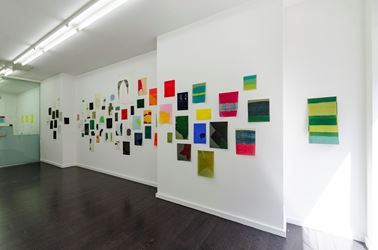 Exhibition view: Allyson Strafella, field, Bartha Contemporary, London (18 May–7 July 2018). Courtesy Bartha Contemporary.