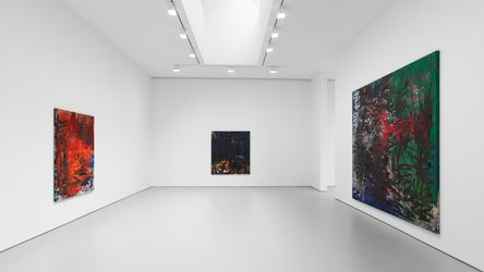 Exhibition view: Oscar Murillo, Ourself behind ourself concealed, David Zwirner, New York (28 April–4 June 2022). Courtesy David Zwirner.