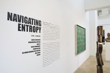 Exhibition view: Navigating Entropy, Gajah Gallery, Jakarta (22 July–21 August 2022). Courtesy Gajah Gallery.