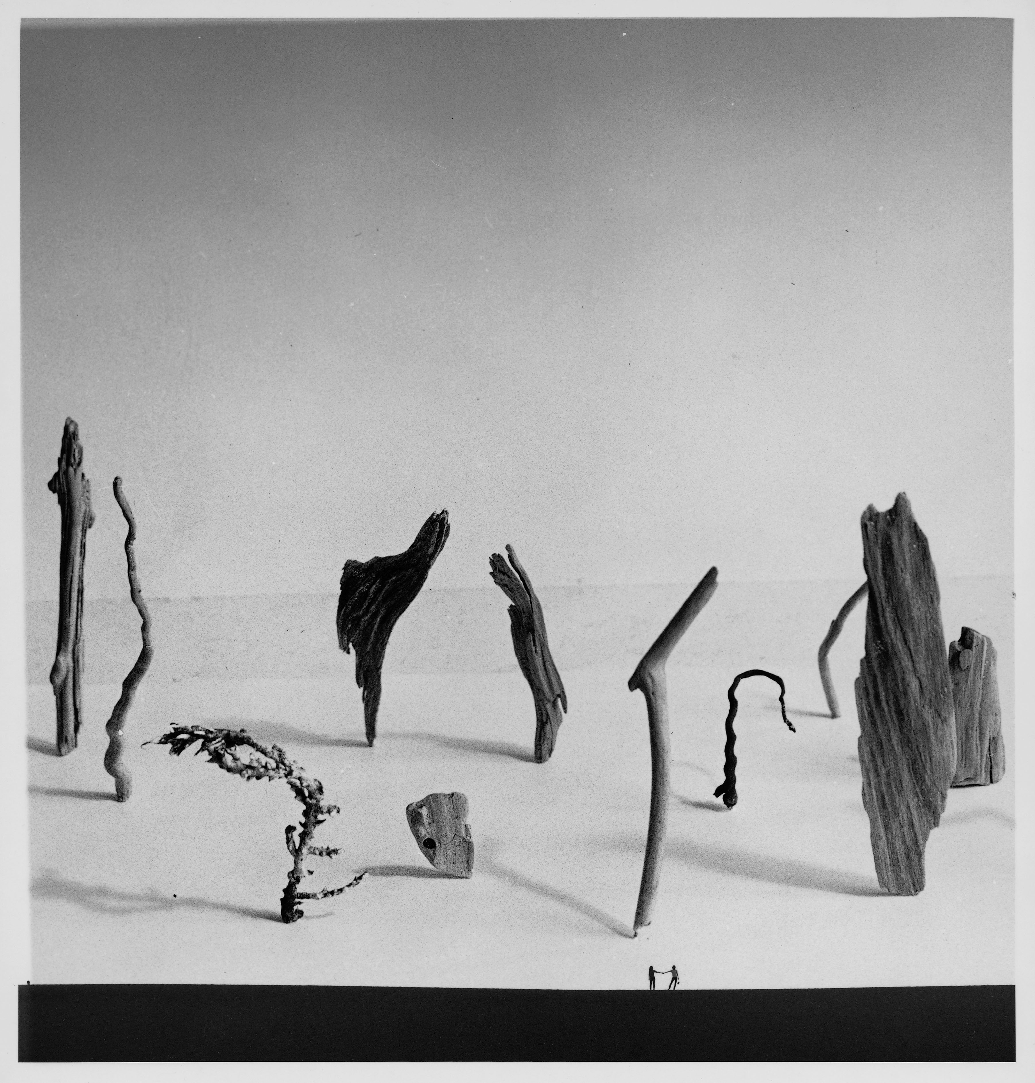 小漂流者Small Drifters, 1948 by Shoji Ueda | Ocula