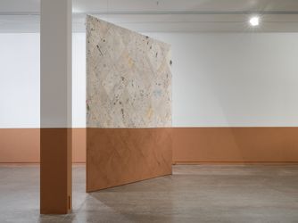 Exhibition view: Andrew Barber, Thin Atmosphere, Two Rooms, Auckland (6 October–4 November 2023). Courtesy Two Rooms.