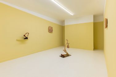 Exhibition view: Liao Wen, Almost Collapsing Balance, Capsule Shanghai, Shanghai (11 September–23 October 2021). Courtesy Capsule Shanghai.