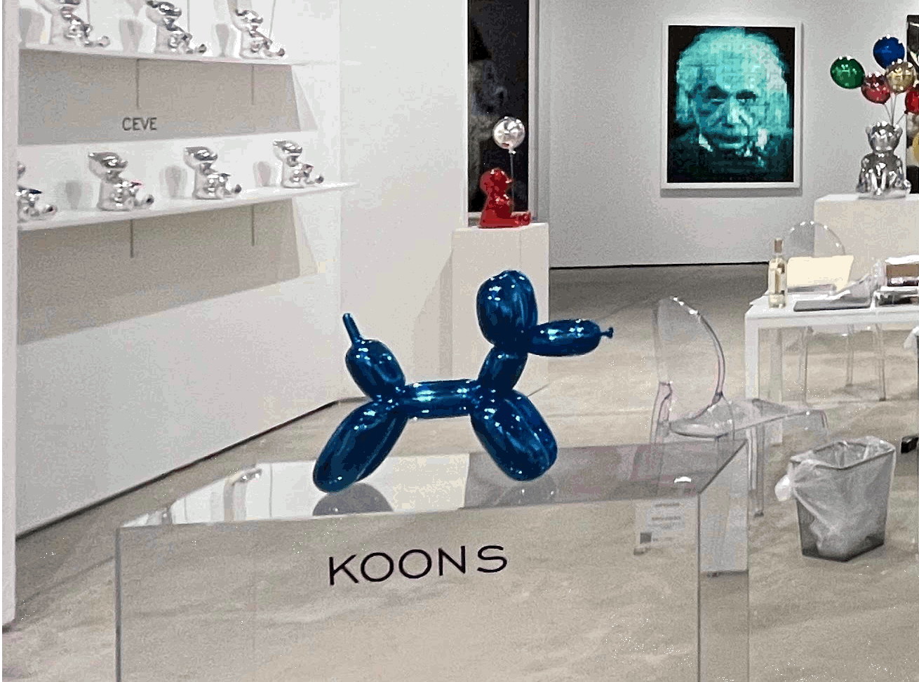 Jeff Koons’ Shattered Balloon Dog Adds to Expensive Art Accidents