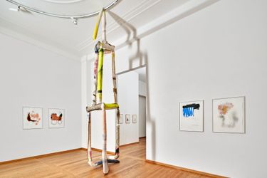 Exhibition view: Jenny Brosinskis, then somewhere, Knust Kunz Gallery Editions, Munich (20 May–21 June 2022). Courtesy Knust Kunz Gallery Editions.