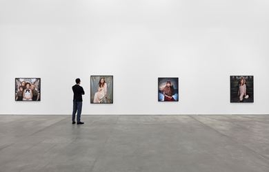 Cindy Sherman, Cindy Sherman, 2017, Exhibition view at Sprüth Magers, Berlin. Courtesy Sprüth Magers, Berlin. © Cindy Sherman.  Courtesy of the artist, Metro Pictures and Sprüth Magers. Photography by: Timo Ohler.