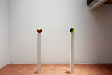 Exhibition view: Helen Pashgian, Lehmann Maupin Gallery, Seoul (14 November 2019–29 February 2020). Courtesy Lehmann Maupin.